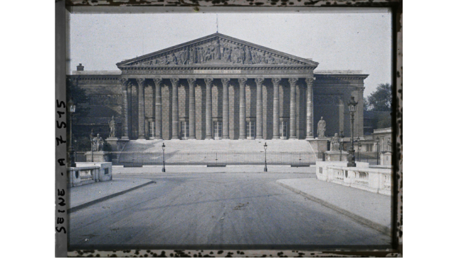 Le Palais-Bourbon vu du pont de la Concorde