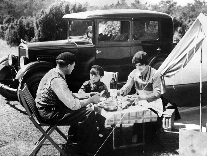 1936 – Les premiers congés payés – Le pique-nique