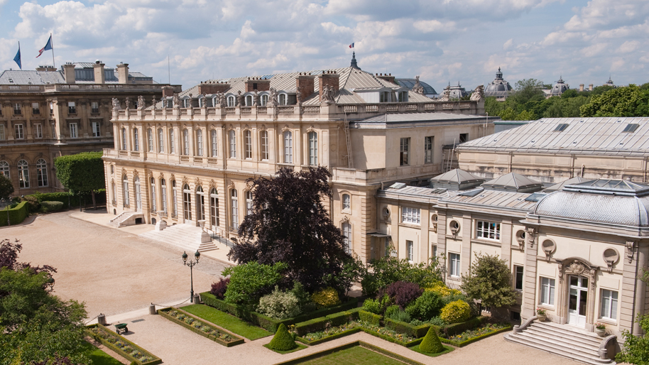 Hôtel de Lassay et jardin des 4 colonnes