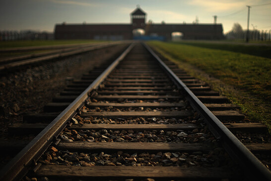 Entrée du camp d'Auschwitz-Birkenau