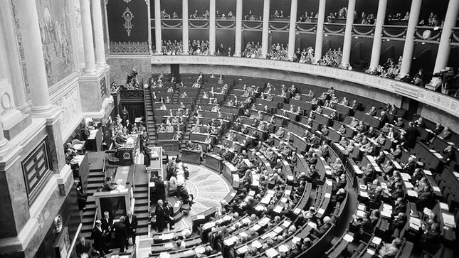 Simone Veil à l'Assemblée Nationale, novembre 1974 - photo 3