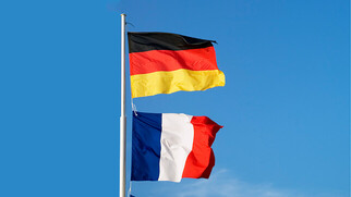 Drapeaux allemand et français